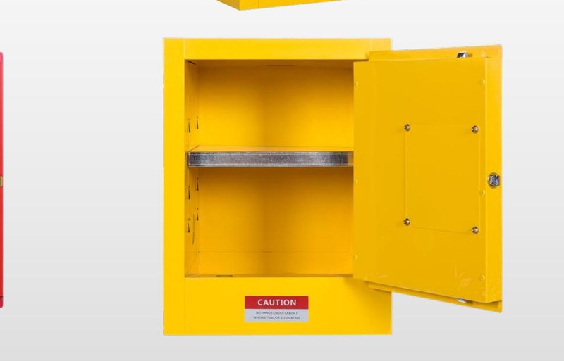 VAULT-FLAM 4 gallon cabinet - open